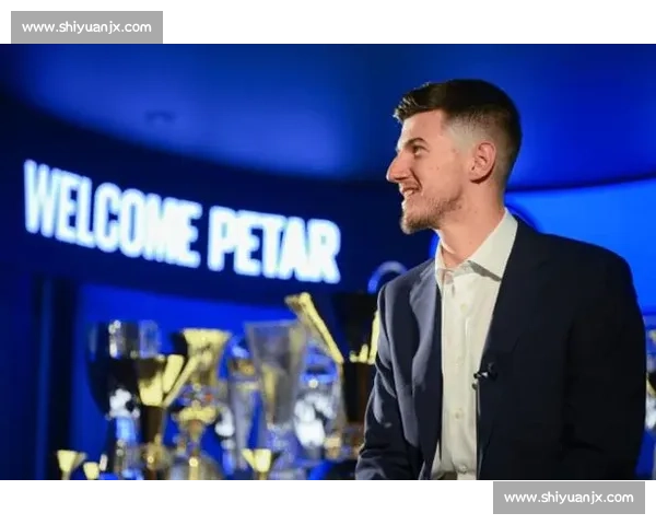 苏契奇亲述加盟国米:克罗地亚队友力荐,蓝黑军团的团队魔力征服我 苏契奇亲述加盟国米:克罗地亚队友力荐,蓝黑军团的团队魔力征服我